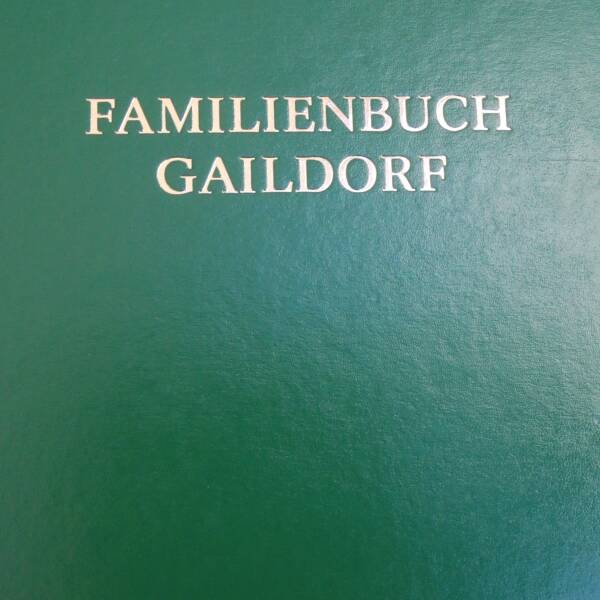 Buchcover Familienbuch